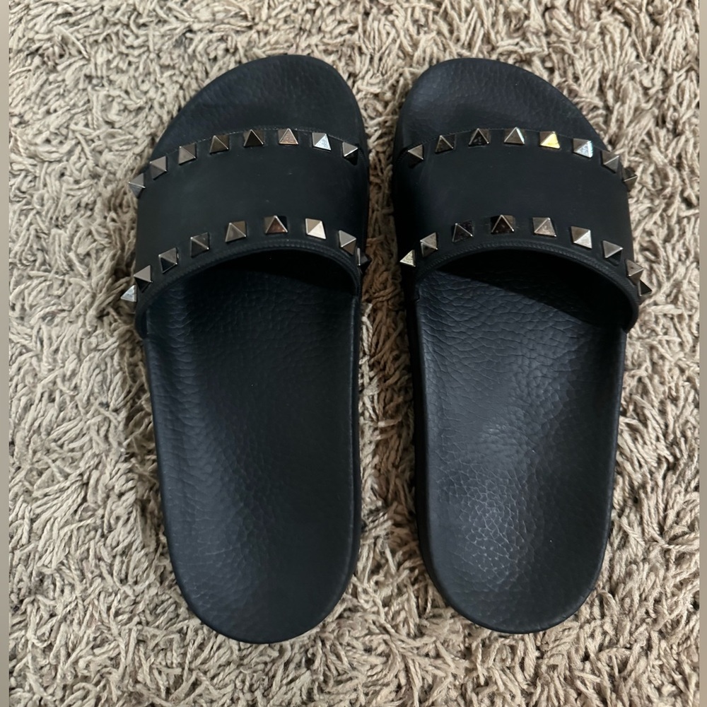 VALENTINO ROCKSTUD RUBBER SLIDER SANDAL - size 6 women’s - NWOT - Picture 3 of 9